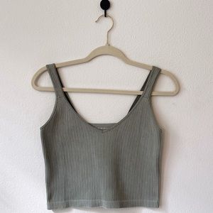 Green blue ribbed crop tank.